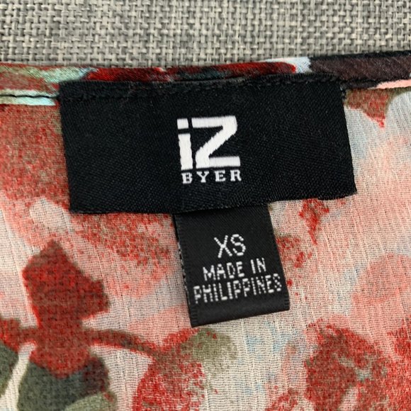 iZ BYER Delicate Lightweight Blouse Semi Sheer Lace V-Neckline XS 3/4th‎ Sleeve - Picture 3 of 15